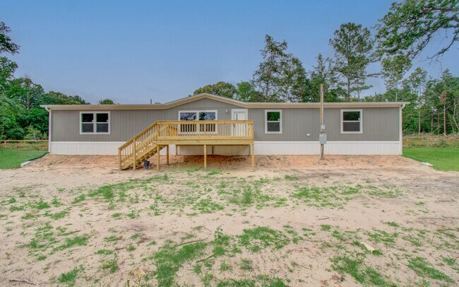 Building Photo - 14368 Forest Cir Rental
