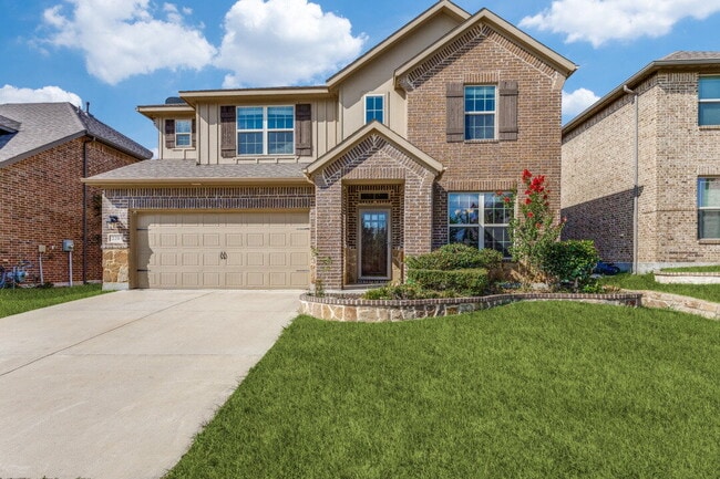 Building Photo - "Spacious 5-Bedroom Oasis with Granite Elegance and Hardwood Charm in Fort Worth!"