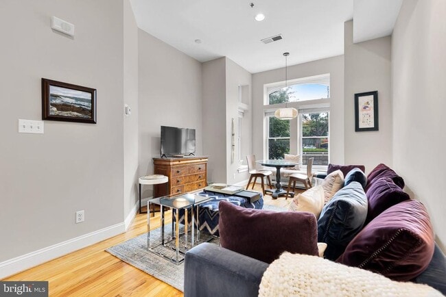 Photo - 2201 K St NW Unit 4