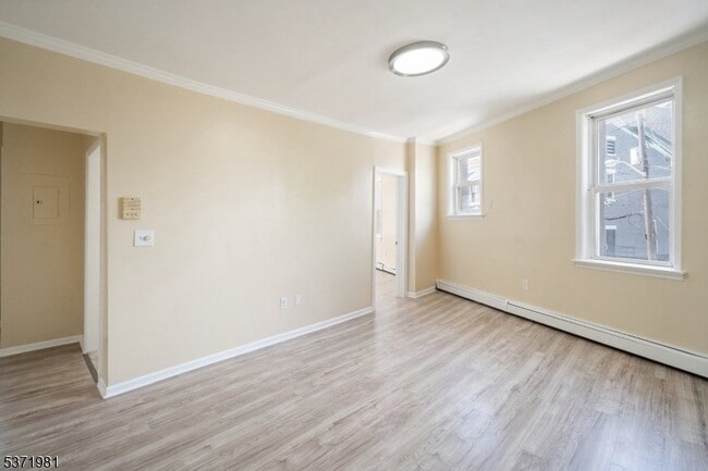 Photo - 230 Trumbull St