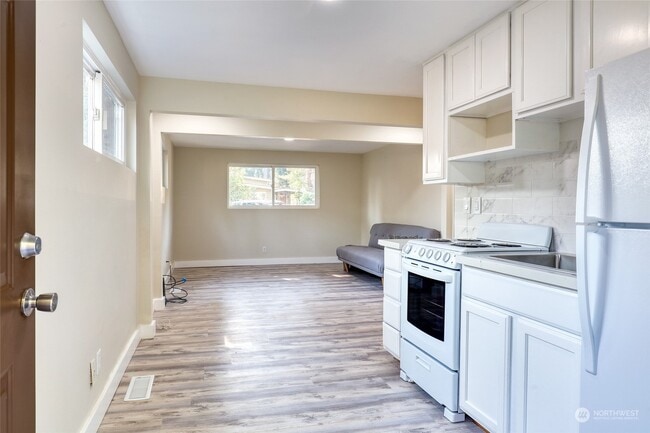 Photo - 1744 NE 92nd St