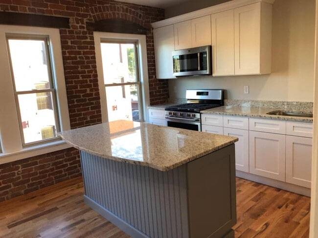 Photo - 157 Harding St Unit 205