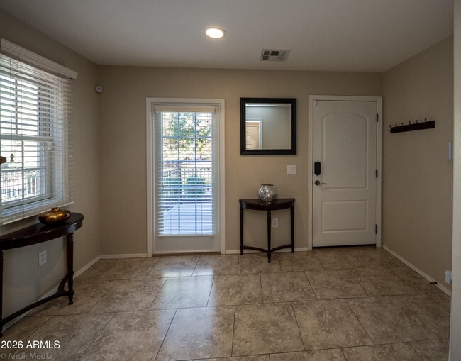 1628 E Canyon Creek Dr