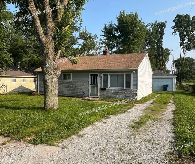 Building Photo - For Rent! 3 Bedrooms | 1 Bathroom | Single-Family Home