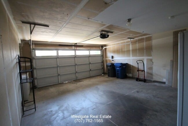 Photo - 1801 Foxboro St