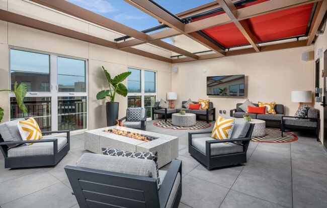 Photo - 1650 S Delaware St Unit ID1354557P