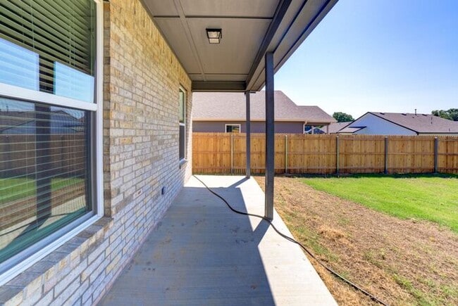 Photo - Need More Space? This 4/2.5/2 Has It!