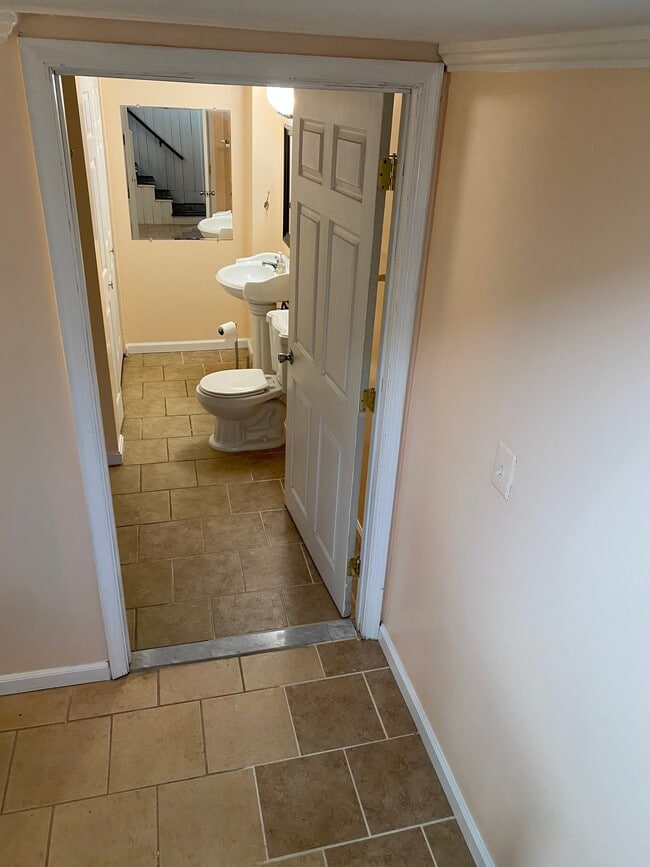 Photo - 1237 Circle Dr