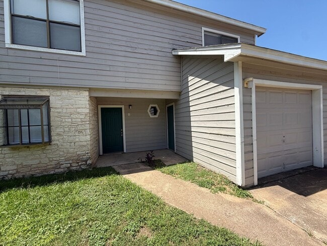 Photo - 12312 Abney Dr Unit B