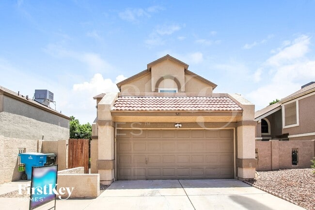 Photo - 521 E Wescott Dr