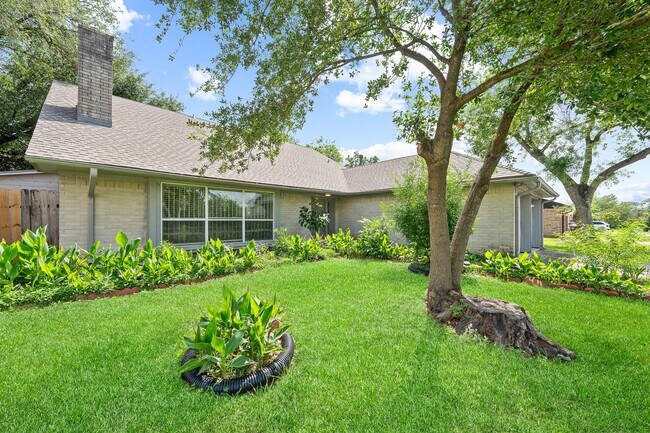 Photo - 1823 Mandrill Ln