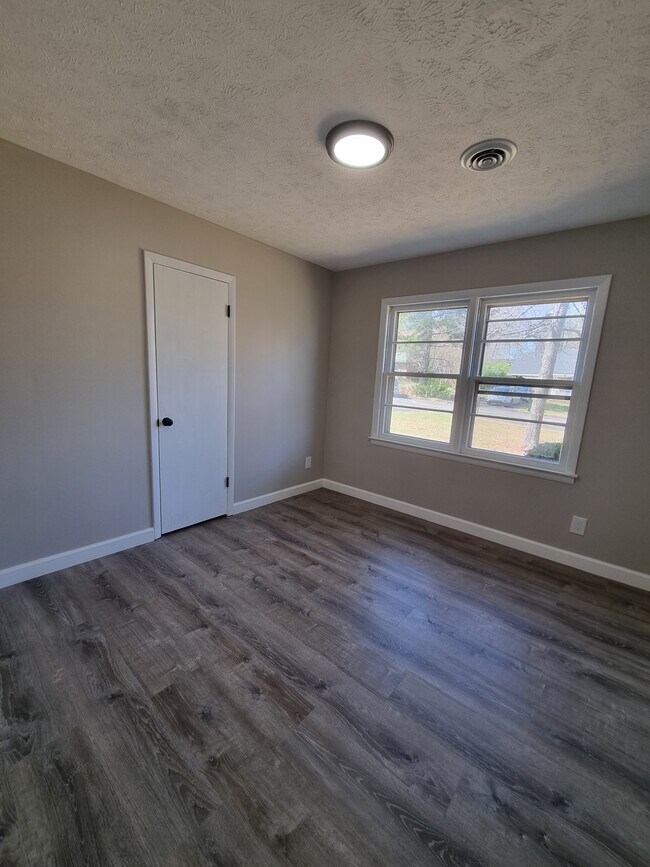 Photo - 967 Sanchez Dr