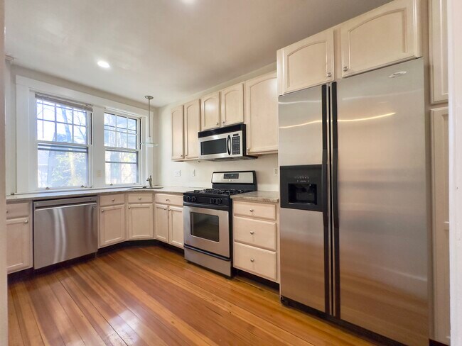 Photo - 6 Newport Rd Unit 4