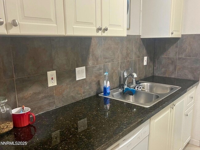 Photo - 1995 Trainer Wy