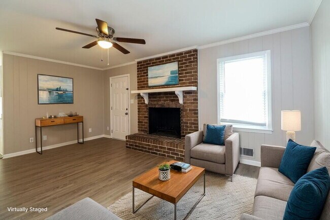 4605 Newcastle Cir