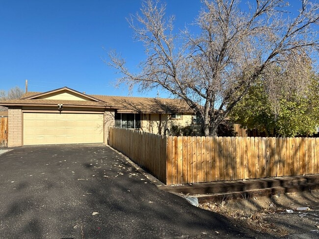 Photo - Spacious home with RV parking in Spanish Springs
