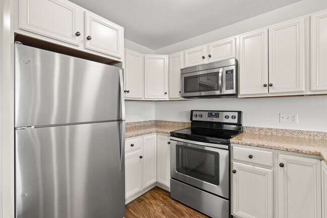 Apartments at Blue Spruce Farm