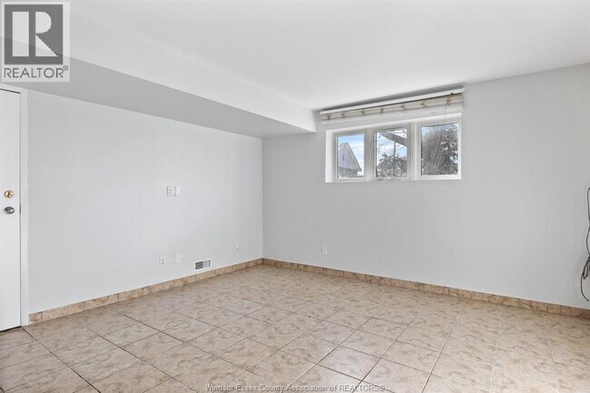 Photo - 1478 Westcott Rd
