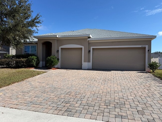 Building Photo - Single Family Home in Clermont