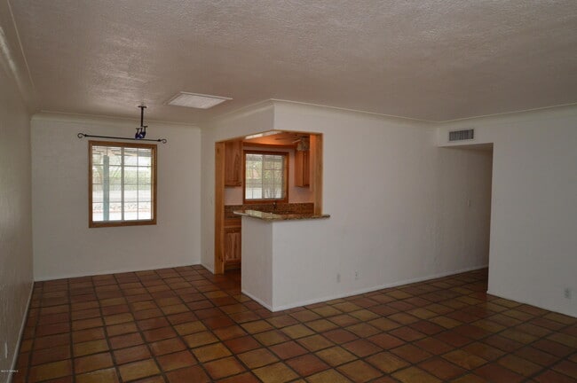 Photo - 223 N Bentley Ave