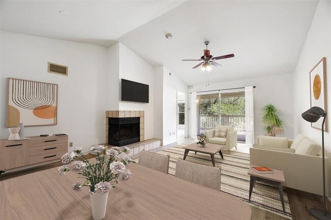 Building Photo - 2450 Wickersham Ln Unit 106