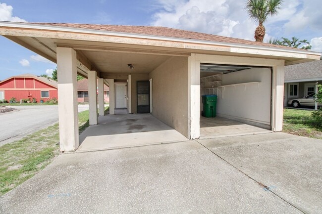 Photo - 754 Forest St