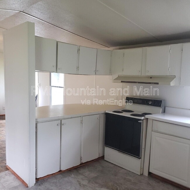 Photo - 319 Iotla Valley Park Rd