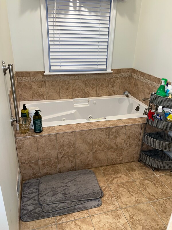 Photo - 18 Schollcrest Ave