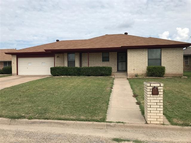 Building Photo - 5225 Hunters Cir