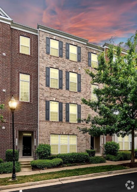 Building Photo - 15155 Kentshire Dr Rental