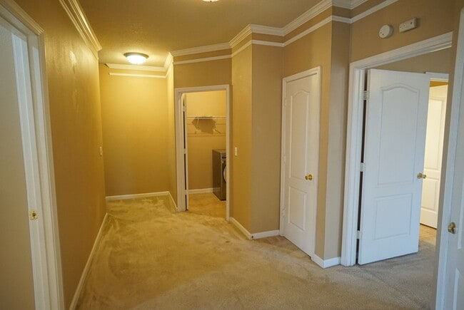 Photo - 2-Bed, 2-Bath, Condo with Garage in The Villas Condominiums