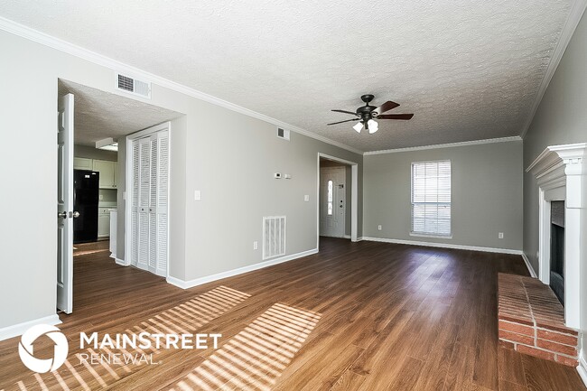 Photo - 1425 Aaronwood Dr