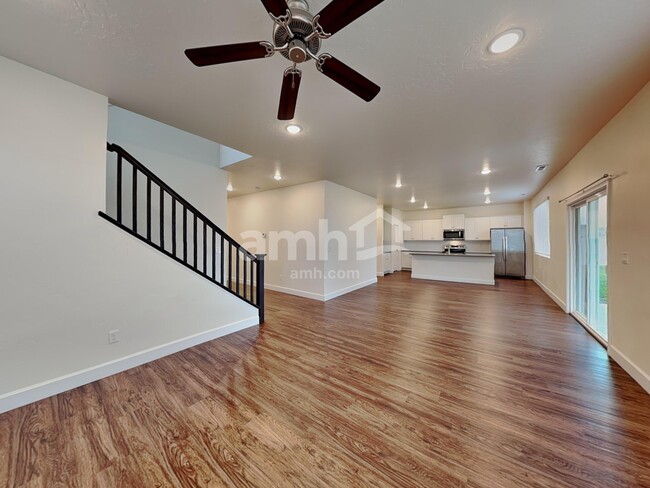 Photo - 954 N Barkvine Ave