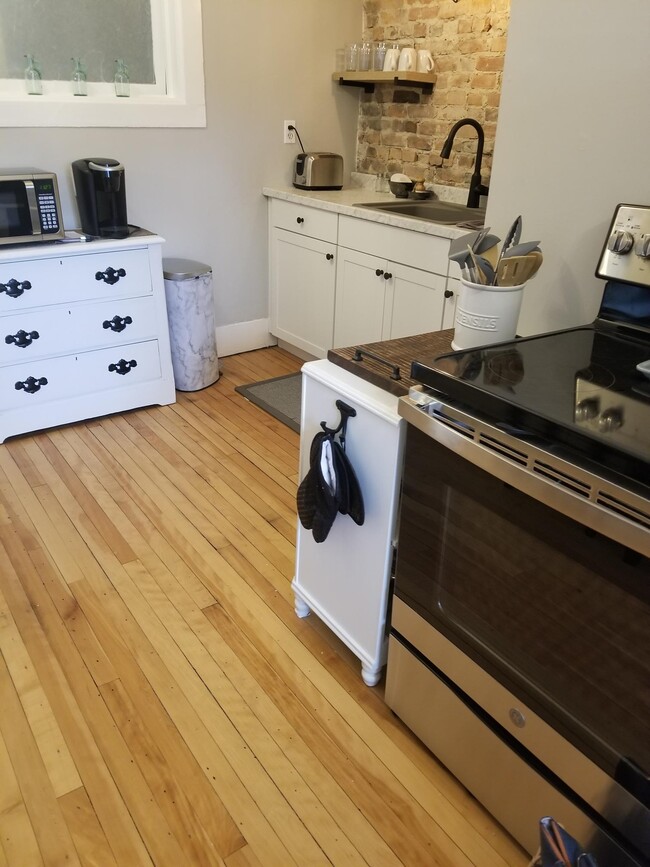 Photo - 47 W Main St Unit 2