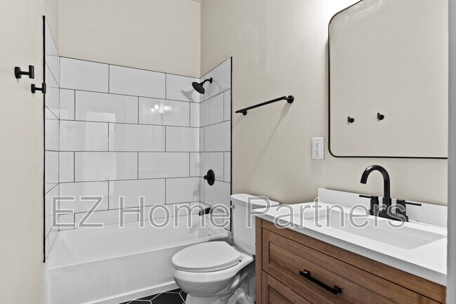 Photo - 2319 Indiana Ave