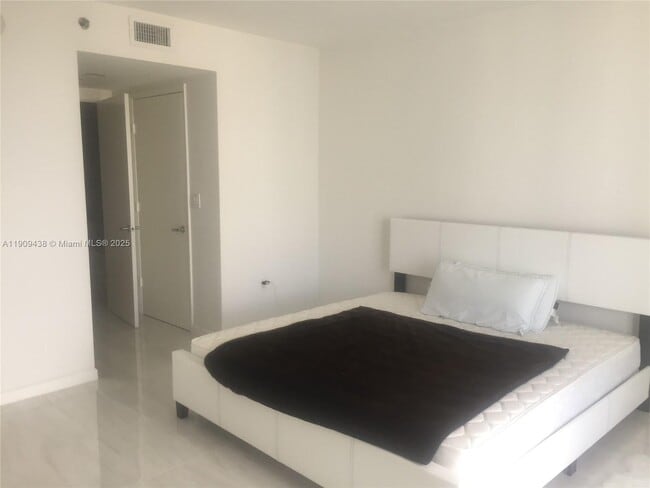 Photo - 50 Biscayne Blvd Unidad 3101