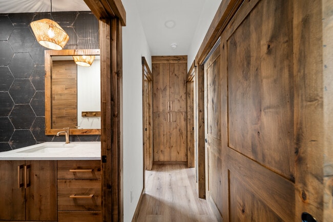 Photo - 5468 Wild Game Trl Unidad 5468 wild game trail