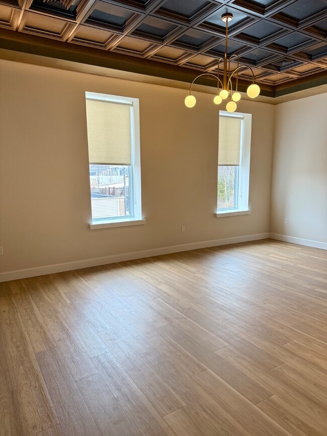 Photo - 309 N 6th St