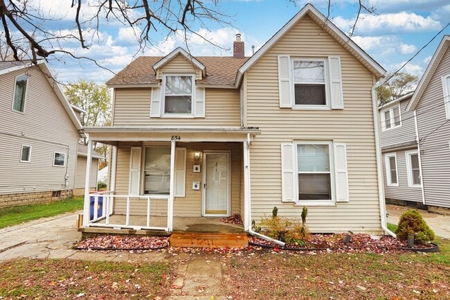 Building Photo - 854 Crosby St NW Unit #1