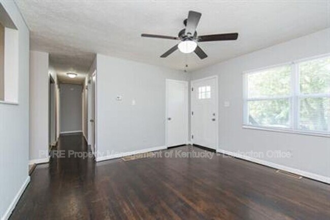 Photo - 1462 Stephen Foster Dr