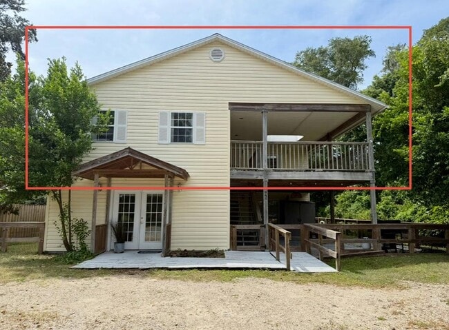 Photo - 405 Tallahassee St