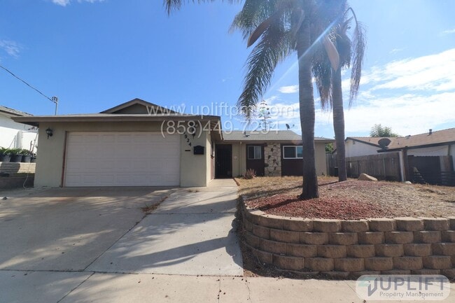 5 Bedroom 2 Bath Home In Oceanside - 5 Bedroom 2 Bath Home In Oceanside