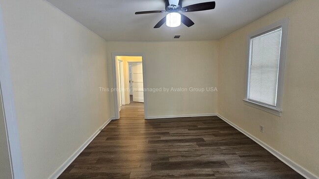 Photo - 2395 Commonwealth Ave