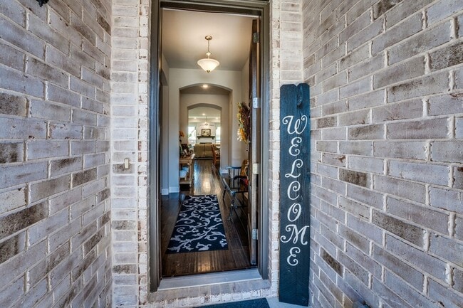 Photo - 1805 Shaila Dr