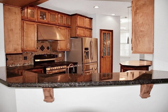 Photo - 4406 Park Trail Ln