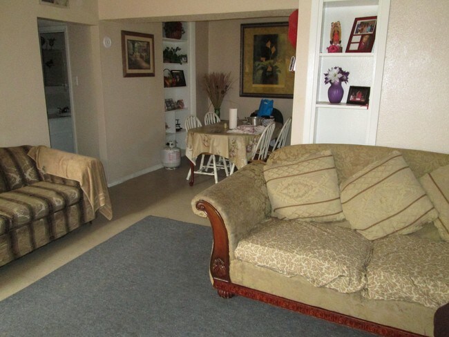 Photo - East Villa Apartments