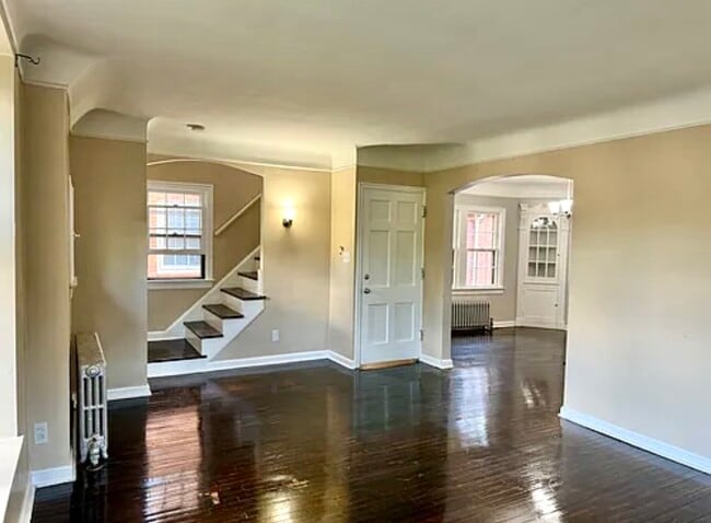 Photo - 3682 Glencairn Road