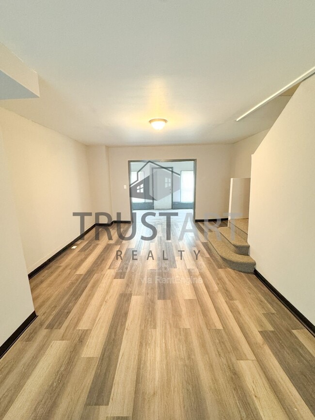 Photo - 1533 S Allison St