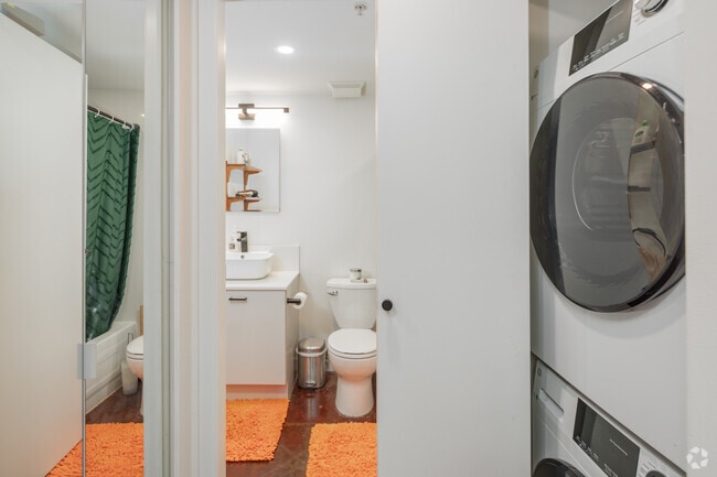 Loft - 834SF - Buanderie et salle de bain - The Artiste