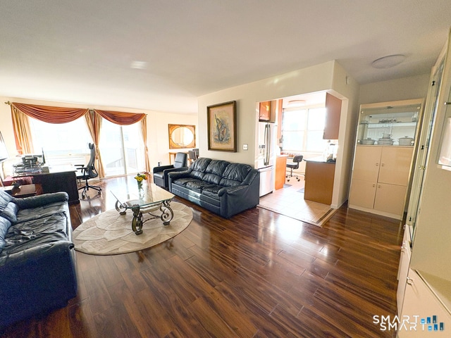 Photo - 50 Glenbrook Rd Unit 9C